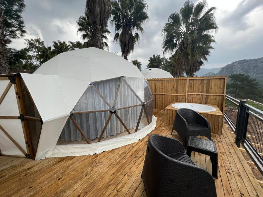 Вилла The Hill Glamping Чирали Экстерьер фото