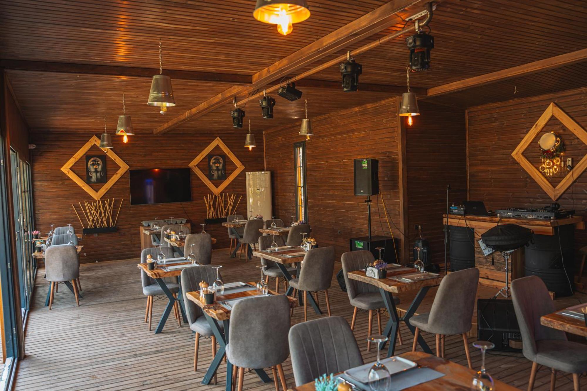 Вилла The Hill Glamping Чирали Экстерьер фото